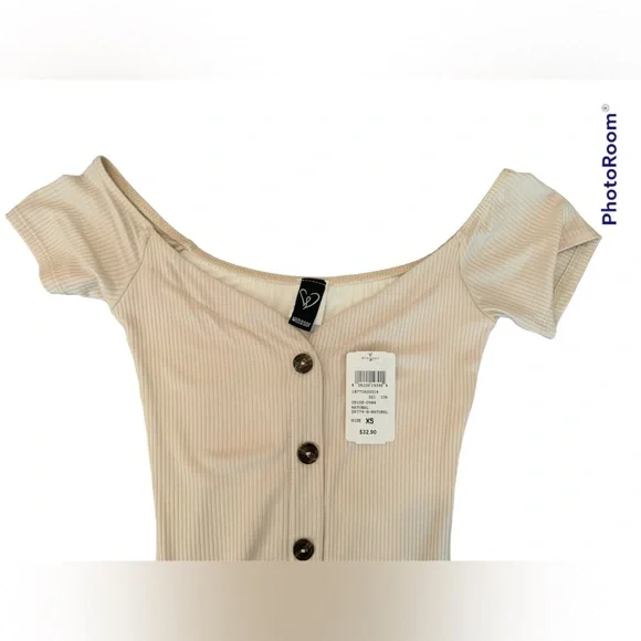 Bodycon Button Dress - Picture 3 of 5